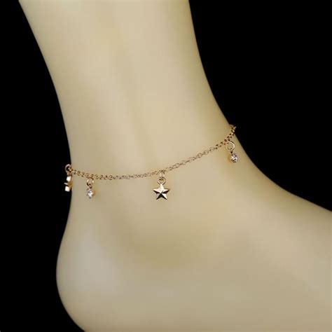 The Perfect Diamond Star Anklet for a Summer Music Festival
